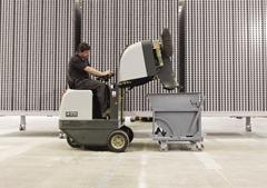 SPAZZATRICE NILFISK SR1450 B