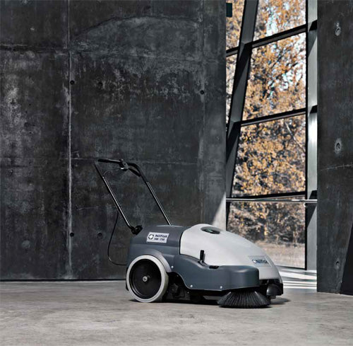 SPAZZATRICE NILFISK SW750